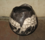 Naked raku vaasje